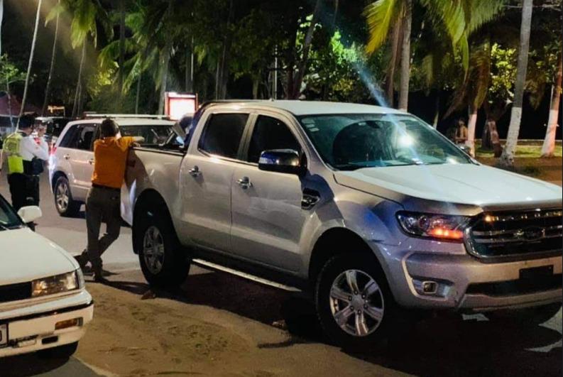 Alcalde de Puntarenas irrespetó restricción vehicular y dio positivo en alcoholemia el sábado