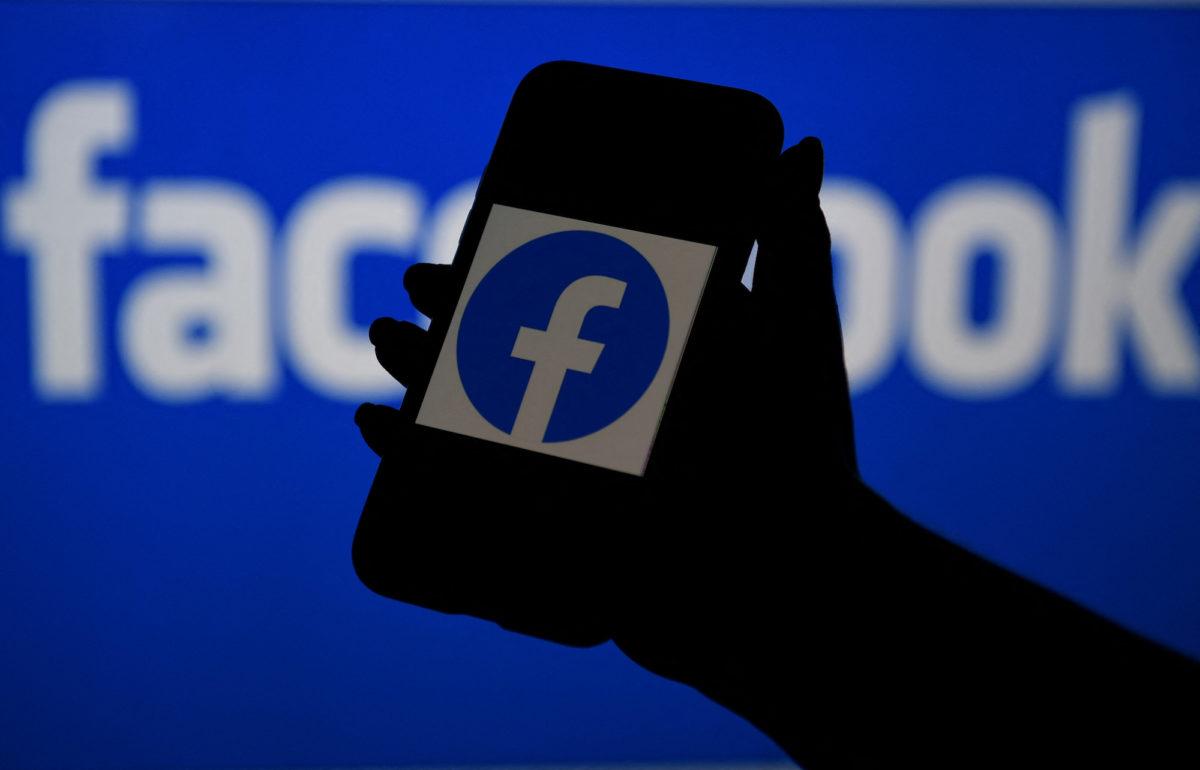 Políticas de Facebook impidieron al TSE avanzar en investigación sobre red de trolles que operó en campaña