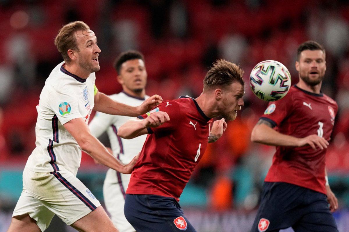 Eurocopa: Inglaterra vence a los checos y Croacia logra clasificación