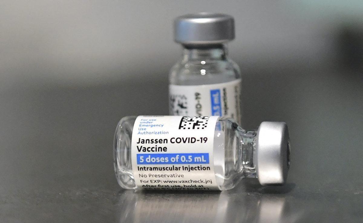 Vacuna de Johnson & Johnson “aumenta riesgo” de rara enfermedad del sistema nervioso