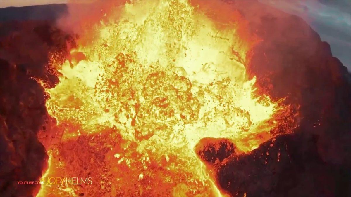 El impresionante choque de un dron contra un volcán en erupción en Islandia