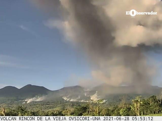 Video capta momento exacto de inicio de la erupción del volcán Rincón de la Vieja