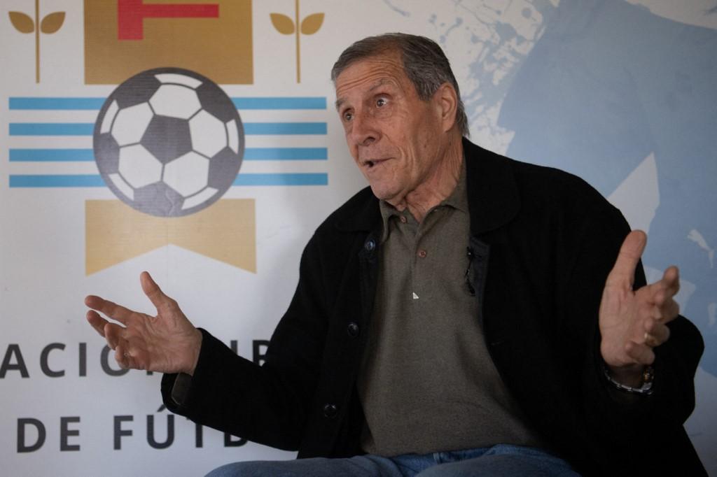 “Se quebró la ilusión”, dice Tabárez tras eliminación de Uruguay