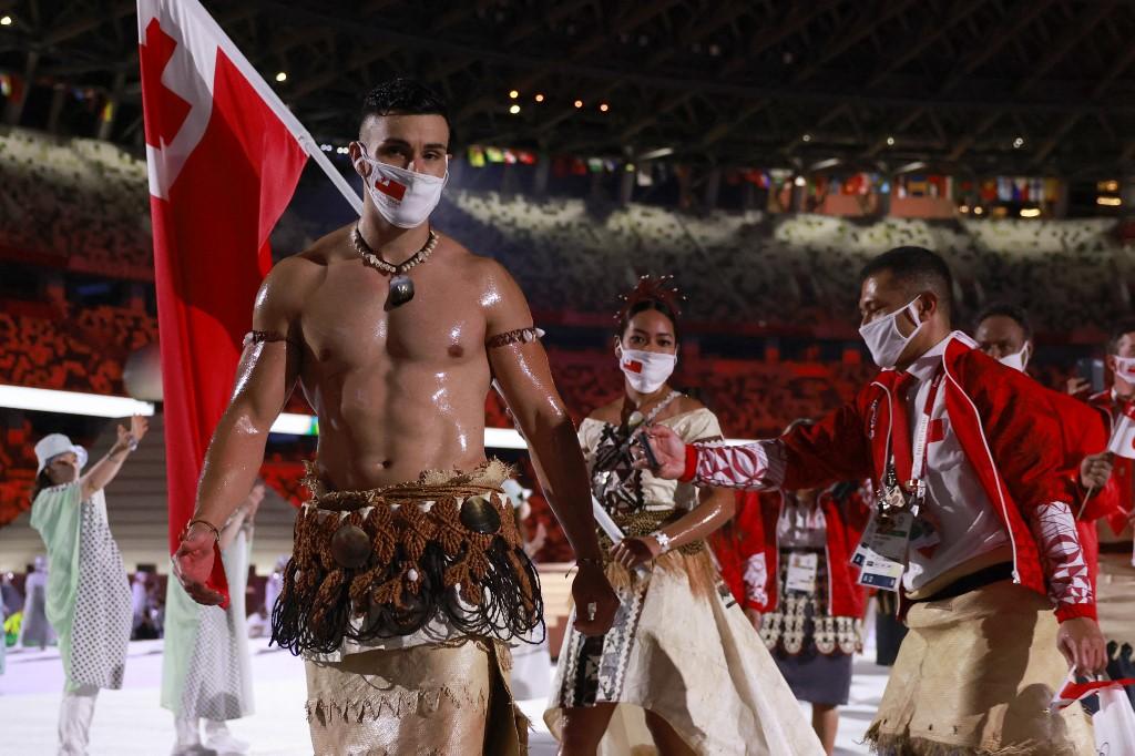 Tokio: Pita Taufatofua, el atleta de Tonga que se robó de nuevo la atención en la apertura de los Juegos Olímpicos