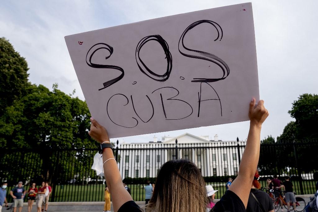 Diputados repudian represión del régimen de Cuba; solo frenteamplista Villalta votó en contra