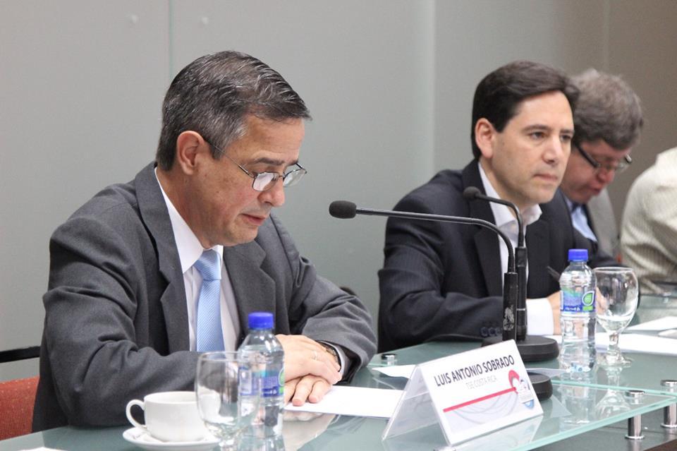 TSE reelige a Luis Antonio Sobrado como presidente por 3 años más