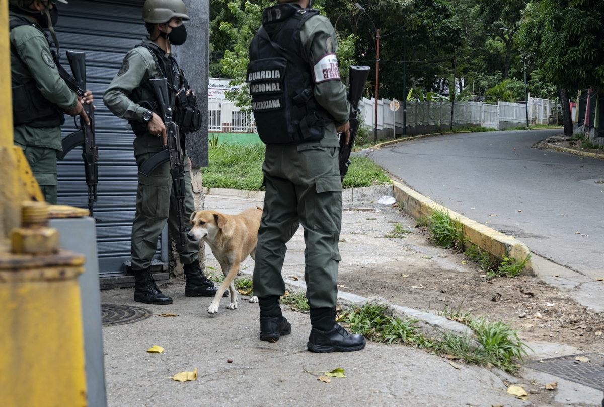 “Vamos a lanzar bombas”: Bandas criminales llenan de terror y muerte a Caracas