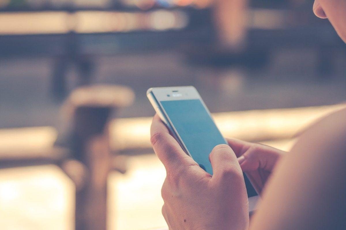 Satisfacción con el servicio de internet móvil crece solo entre clientes de Claro, revela encuesta de Sutel