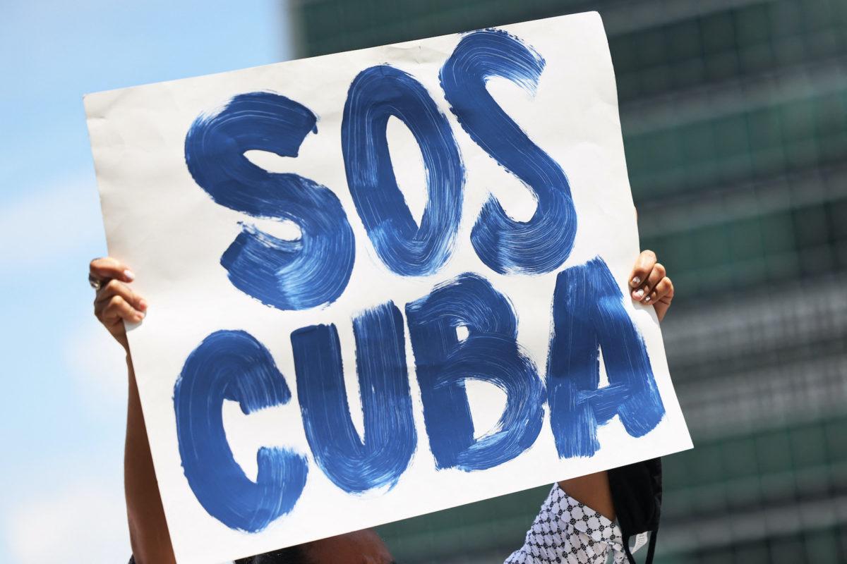 Cuba autoriza a viajeros libre importación de medicinas, alimentos y aseos