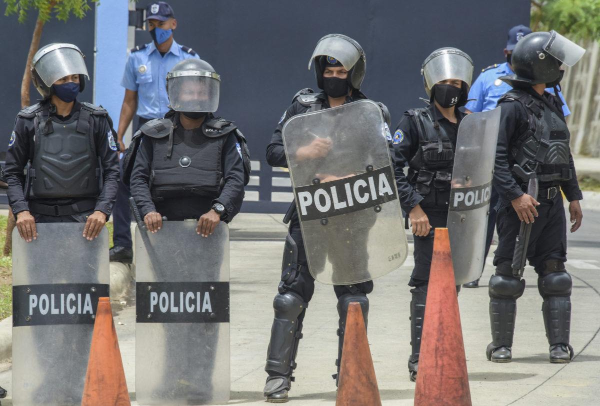 Daniel Ortega lanza redada y detiene a seis opositores en una noche