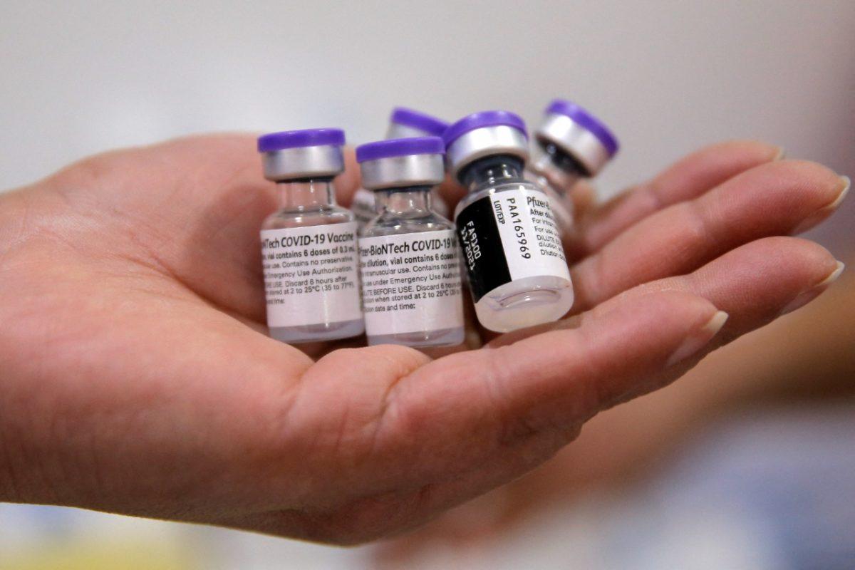 Costa Rica espera 336.830 vacunas de Pfizer antes de terminar el año