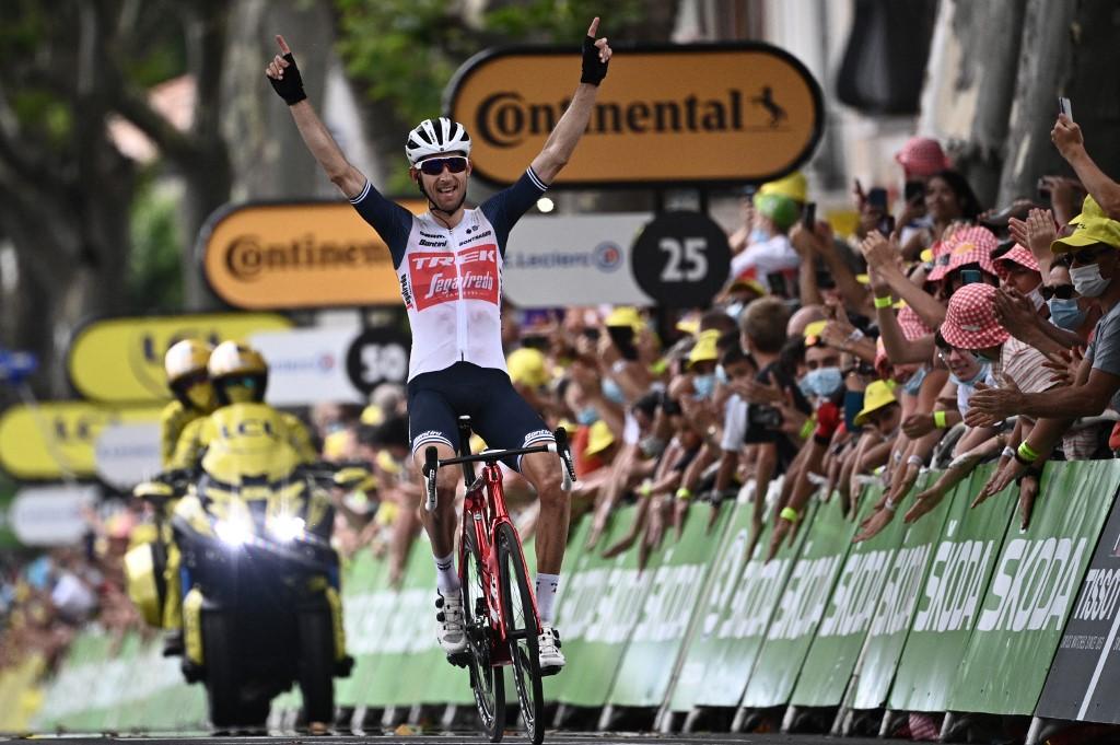 Tour de Francia: Holandés Mollema gana en solitario, Pogacar continúa líder