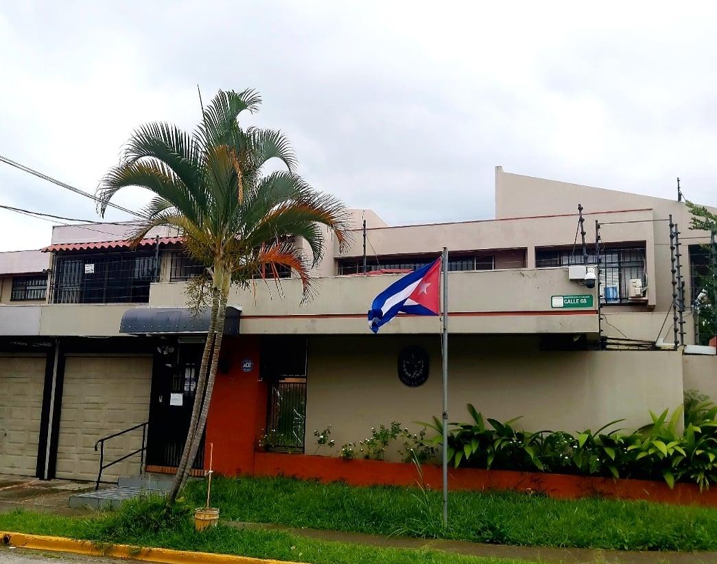 Embajada de Cuba suspende operaciones por supuestas amenazas