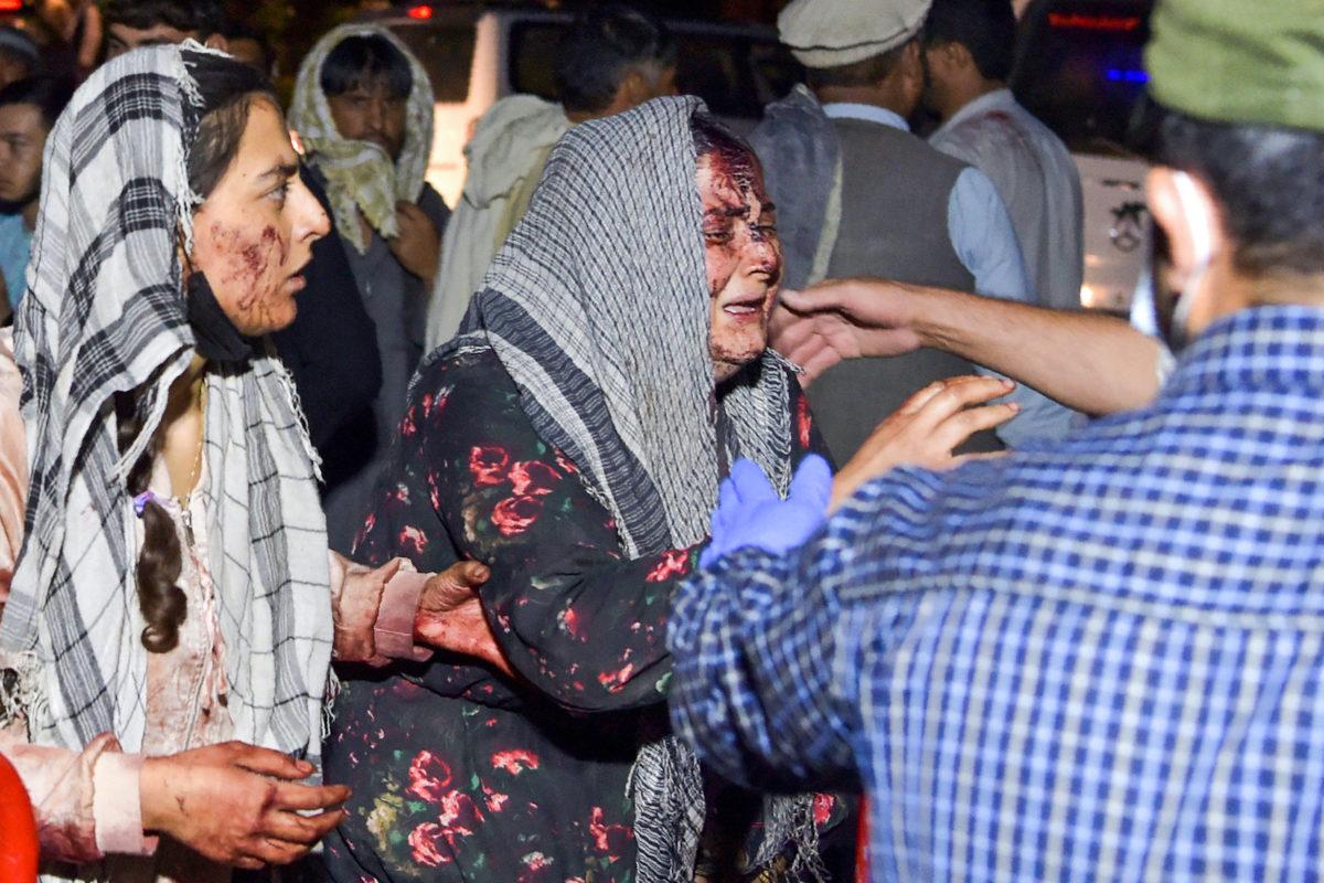 Atentado en Kabul deja entre 13 y 20 muertos, entre ellos varios militares de EE.UU.