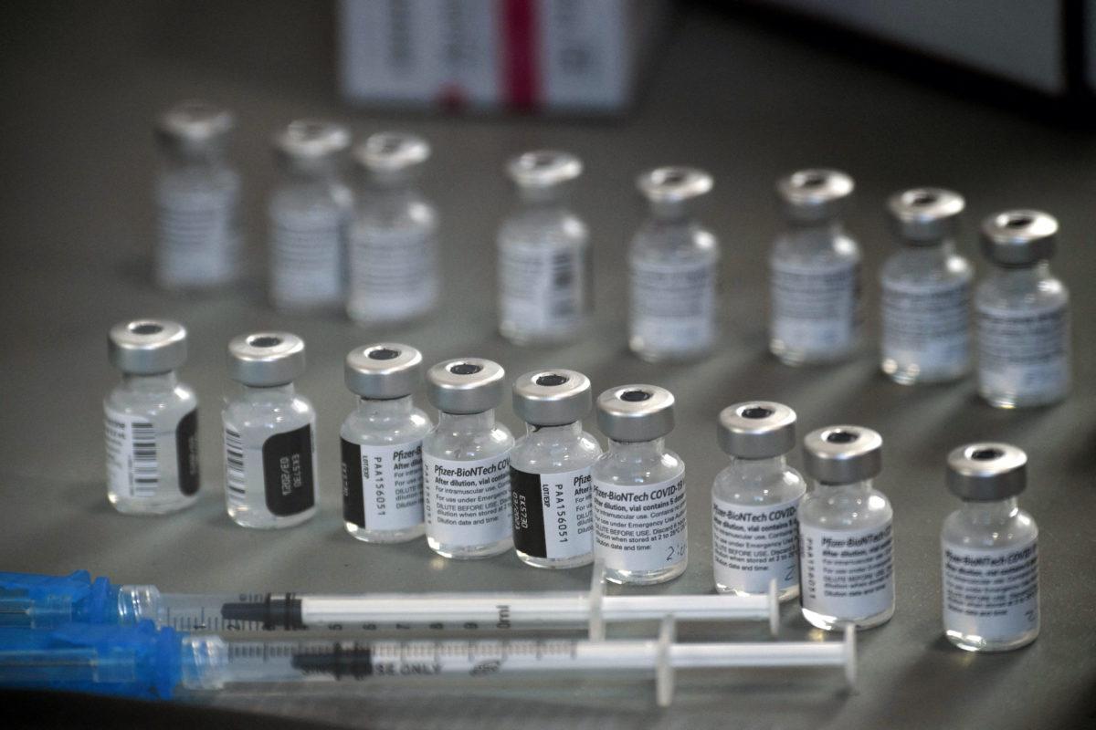 Gobierno confirma atrasos por parte de Covax en envío de vacunas covid-19