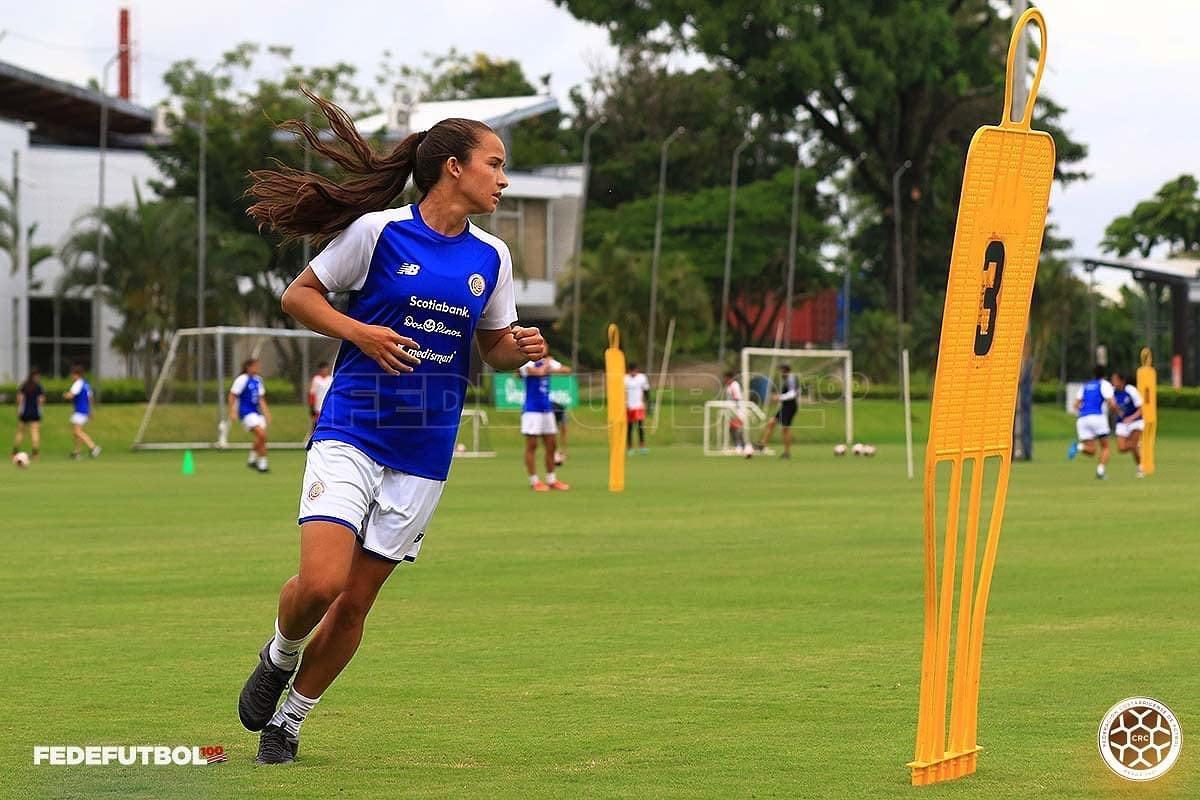 Exmorada Valeria del Campo jugará con el Monterrey de México