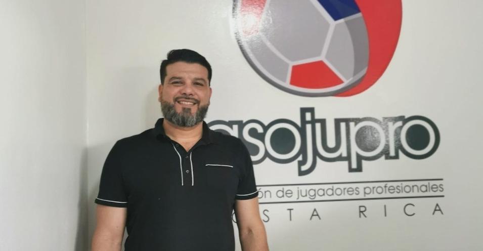 Alejandro Sequeira, exjugador de Saprissa, está delicado en el hospital por covid-19