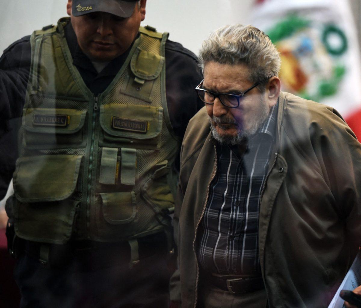 Muere Abimael Guzmán, fundador de Sendero Luminoso, en una prisión de Perú