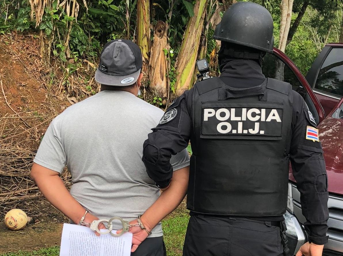 OIJ detiene a 11 policías “reclutados” por grupos criminales en la Zona Sur del país