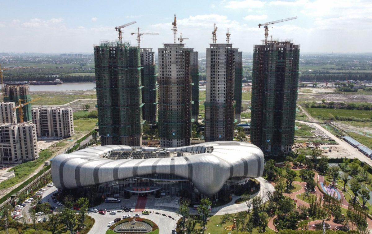 Magnate chino pierde $1.000 millones ante temor del colapso de gigante inmobiliario Evergrande