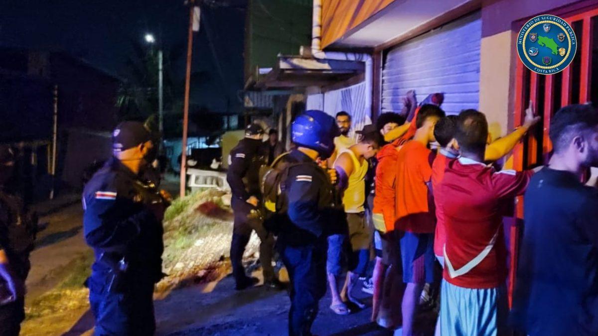 Cuerpos policiales atendieron 120 fiestas y actividades en bares durante el fin de semana
