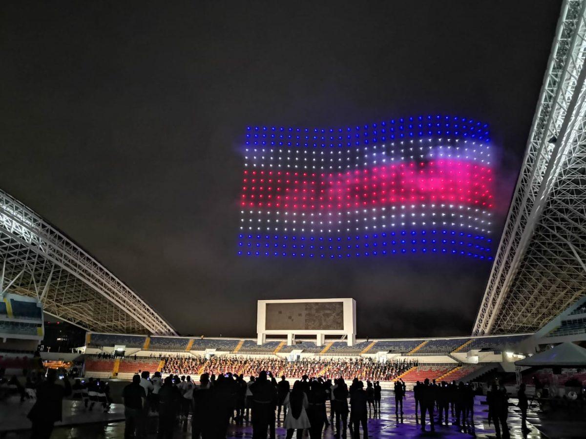 500 drones de Intel iluminaron la noche del Bicentenario de la Independencia de Costa Rica