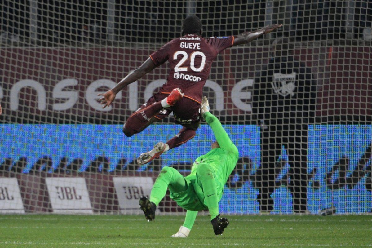 Keylor fue heroico en victoria del PSG ante el Metz en la liga francesa