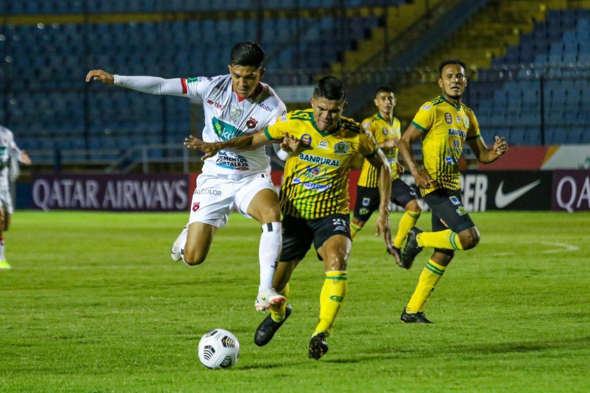 Alajuelense empata en Guatemala y definirá su futuro en Liga Concacaf en casa