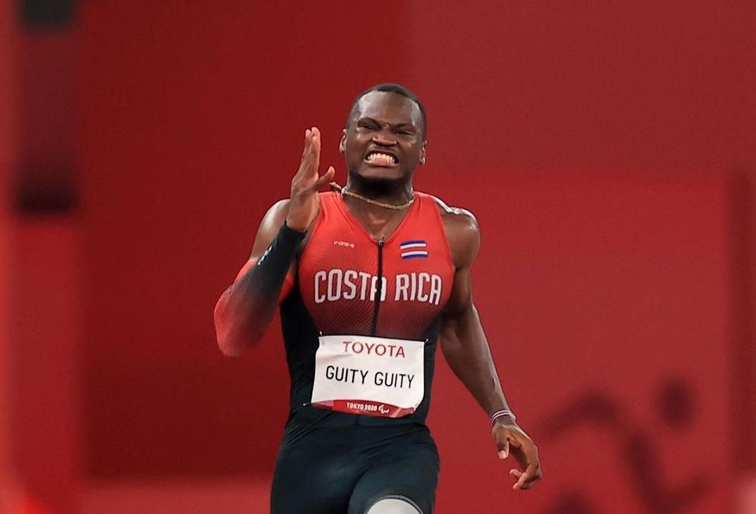 Sherman Guity logra récord paralímpico y es favorito en los 200 metros planos