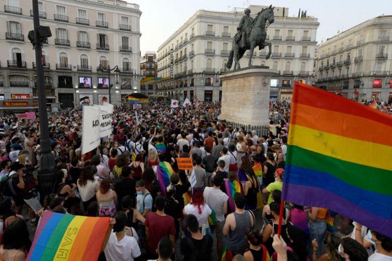 Encapuchados cometen brutal agresión homófoba en el centro de Madrid