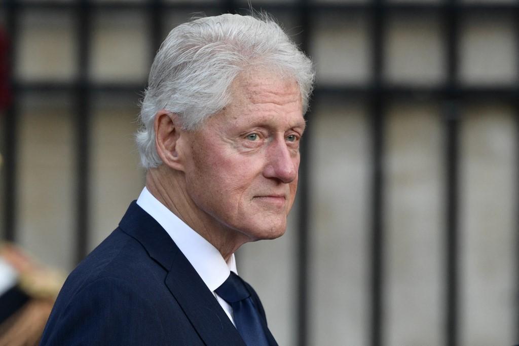 Expresidente de EE.UU. Bill Clinton fue hospitalizado por infección