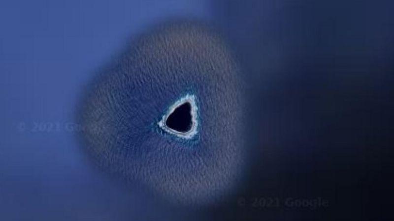 El “agujero negro” en el océano Pacífico detectado gracias a Google Maps