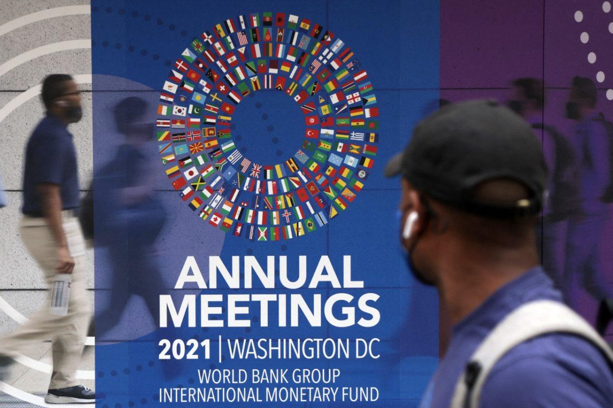 Pandemia sigue frenando recuperación económica mundial, alertó el FMI