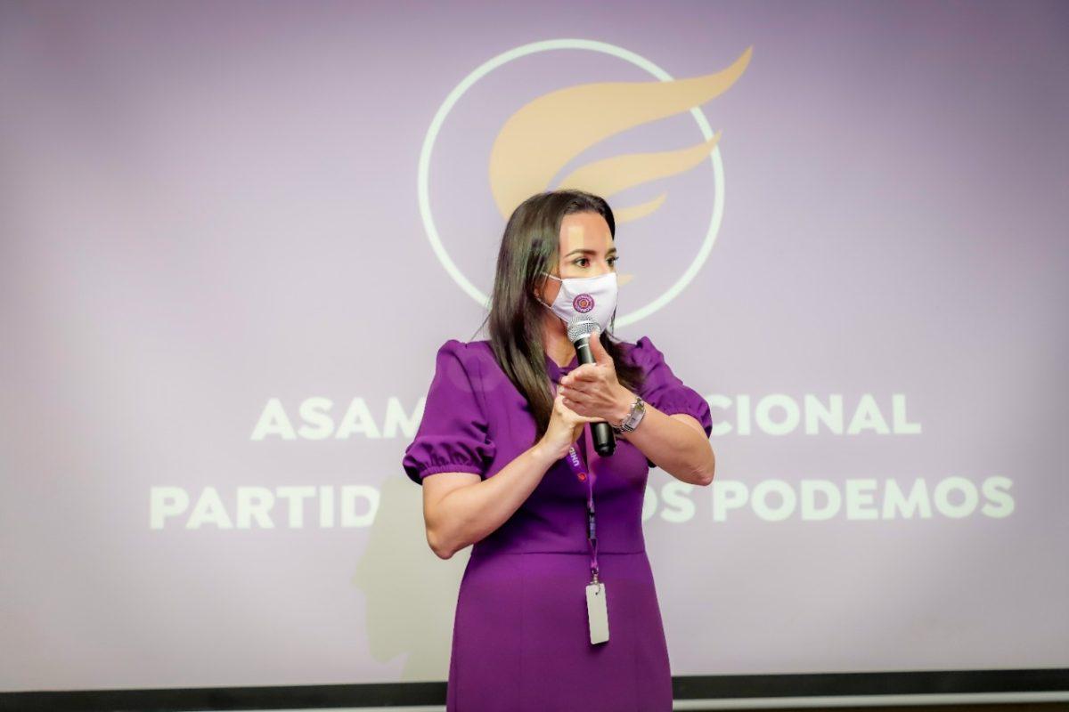 Exdiputada Natalia Díaz ratificada con la doble postulación del partido Unidos Podemos