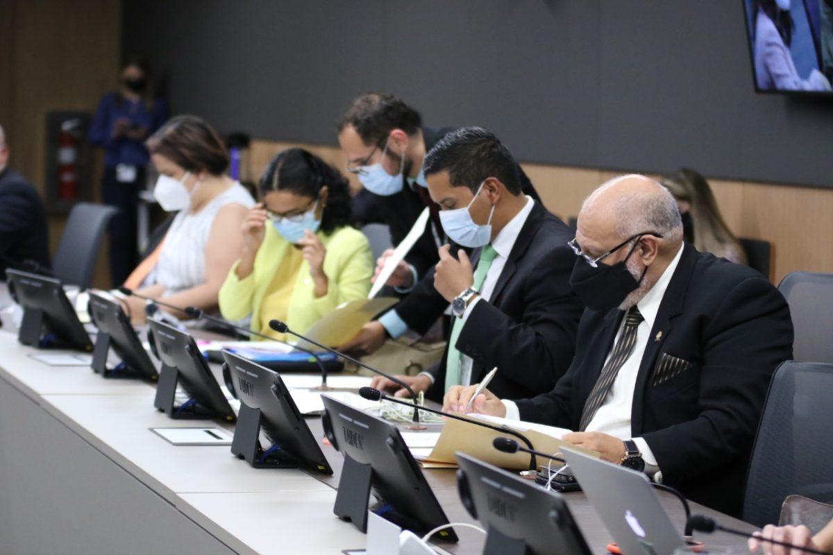 Diputados aprueban cambios en proyecto de Fondo que ayudaría a empresas afectadas por pandemia