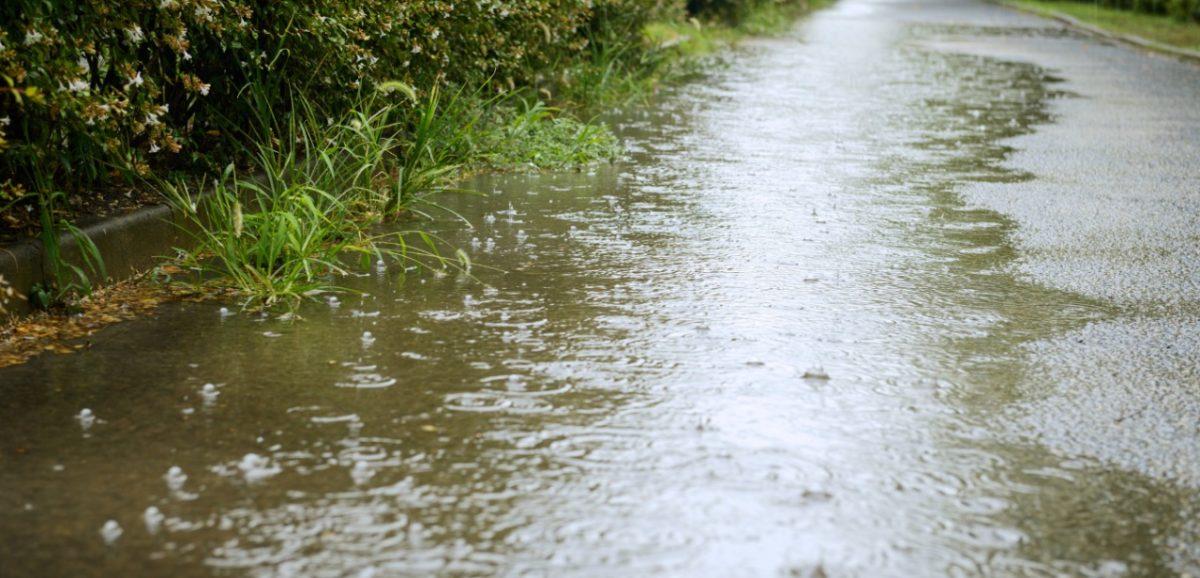 CNE mantiene alertas por lluvias para todo el fin de semana
