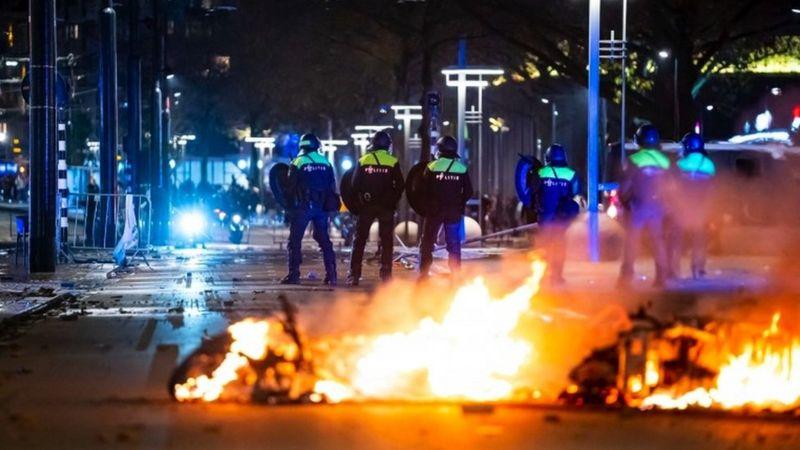 Covid-19: Esta es la causa de las violentas protestas en Europa mientras la pandemia recrudece