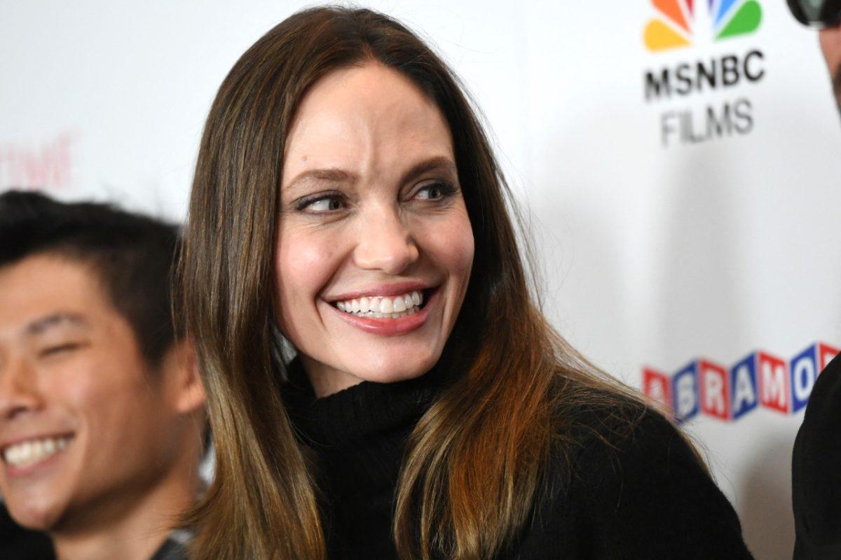 Angelina Jolie vacaciona en Costa Rica: ingresó con sus hijos este jueves