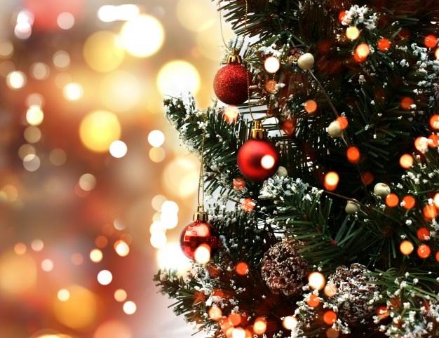 Bomberos reportó el primer incendio del 2023 por un árbol de Navidad dentro de una casa en Heredia