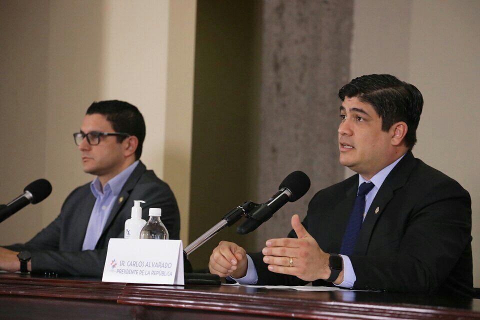 Alvarado contrario a proyecto que elimina restricción sanitaria: dejaría en indefensión a próximos gobiernos