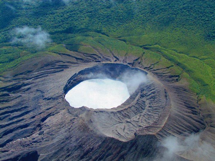 Expertos no prevén erupciones mayores del volcán Rincón de la Vieja pero mantienen vigilancia