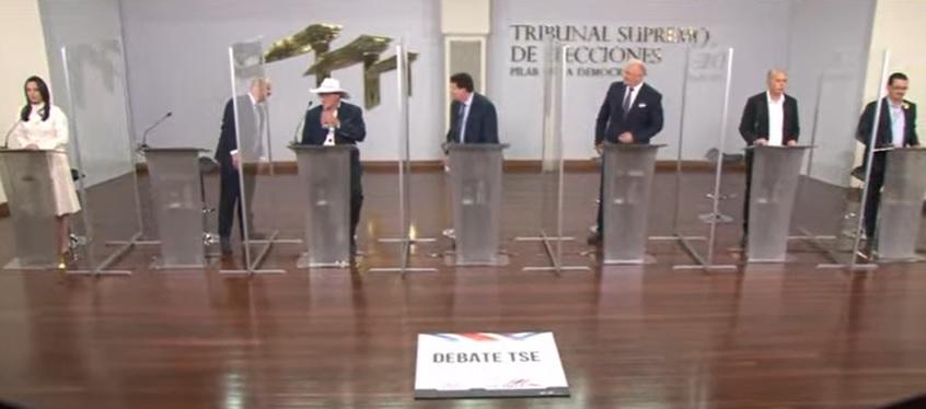Un elote, refranes y reclamos a Figueres destacaron último debate del TSE