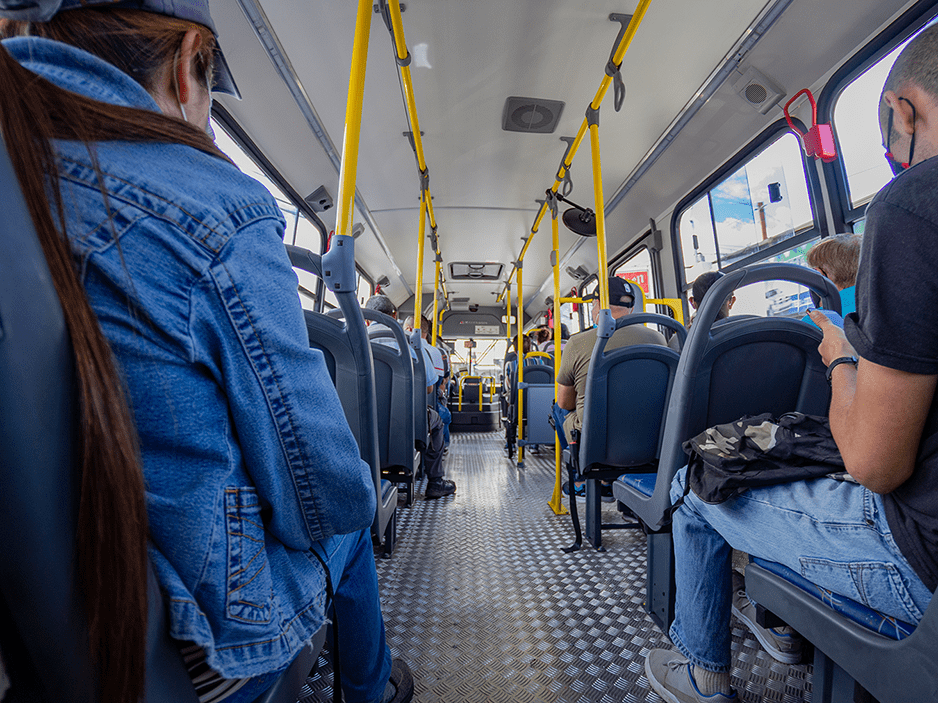 Pasajes de bus aumentarán un 16% por combustibles, advierte la Cámara de Transportes