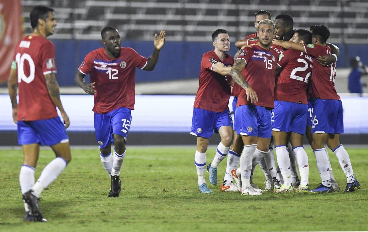 Costa Rica gana en Jamaica y se aferra a pelear por el boleto a Catar