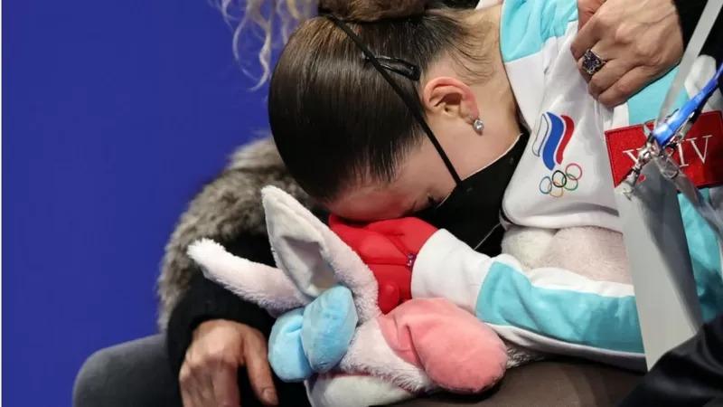 Kamila Valieva: el dramático final de la participación de la joven patinadora rusa en Pekín 2022 tras el escándalo de dopaje