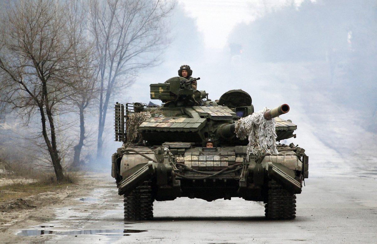 Ucrania obliga a desfilar a soldados rusos capturados para que muestren “arrepentimiento”