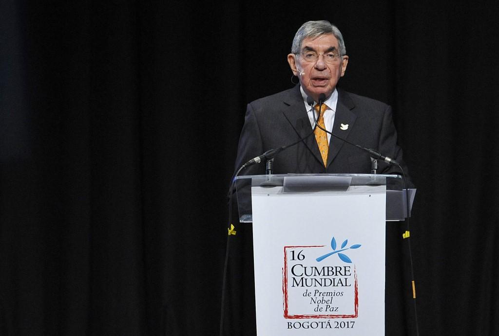 Cuatro premios Nobel respaldan pedido de Óscar Arias para mejorar nivel de diálogo entre Rusia y Ucrania