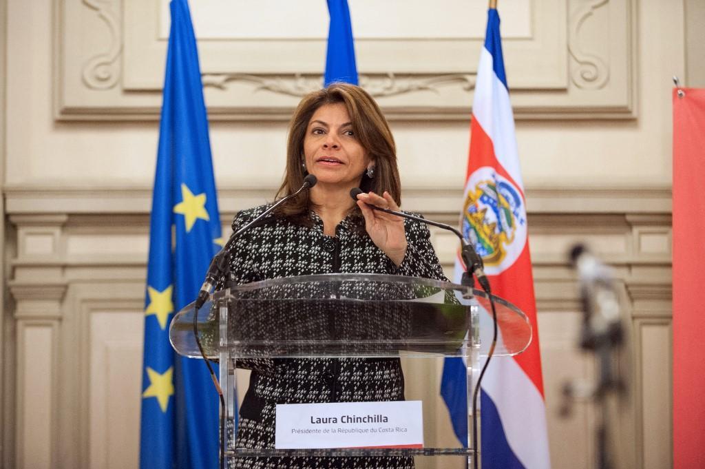 Laura Chinchilla en OEA: “Deterioro de la democracia supone el deterioro de derechos de las mujeres”