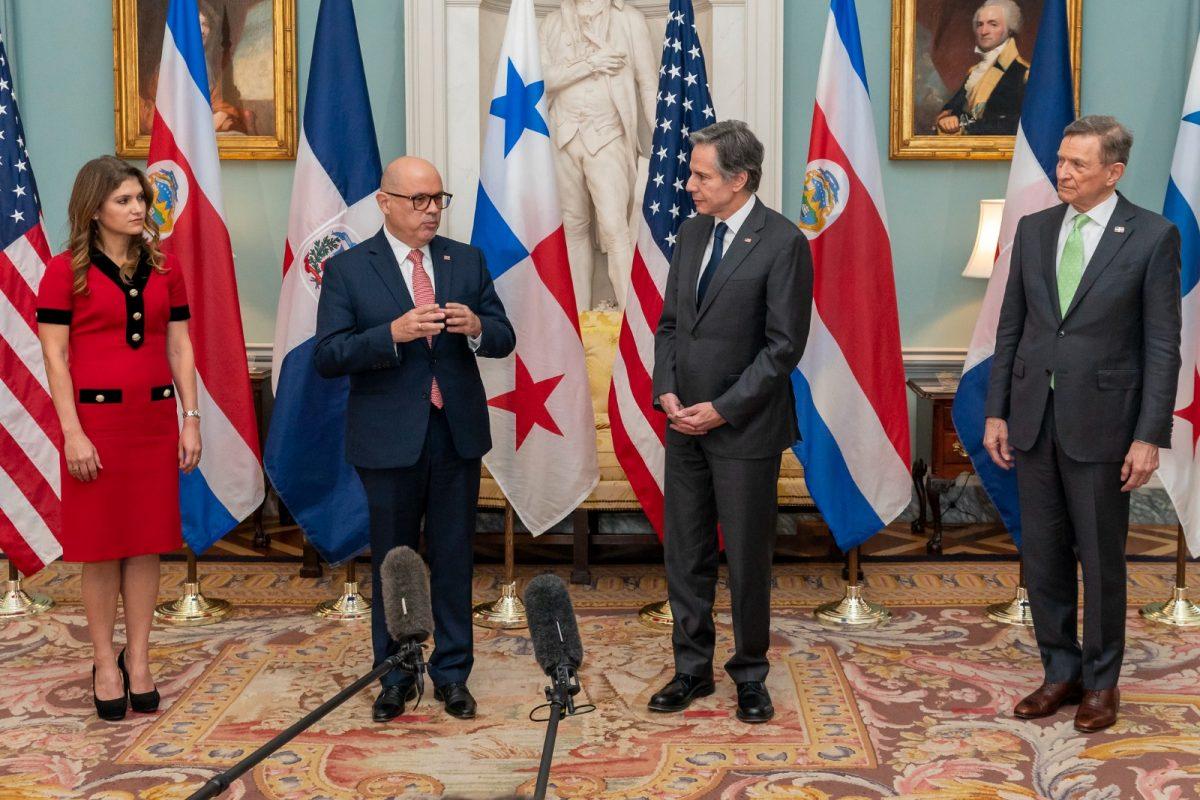 Costa Rica, Panamá y República Dominicana negocian en bloque ayuda de EE.UU. para atender migración