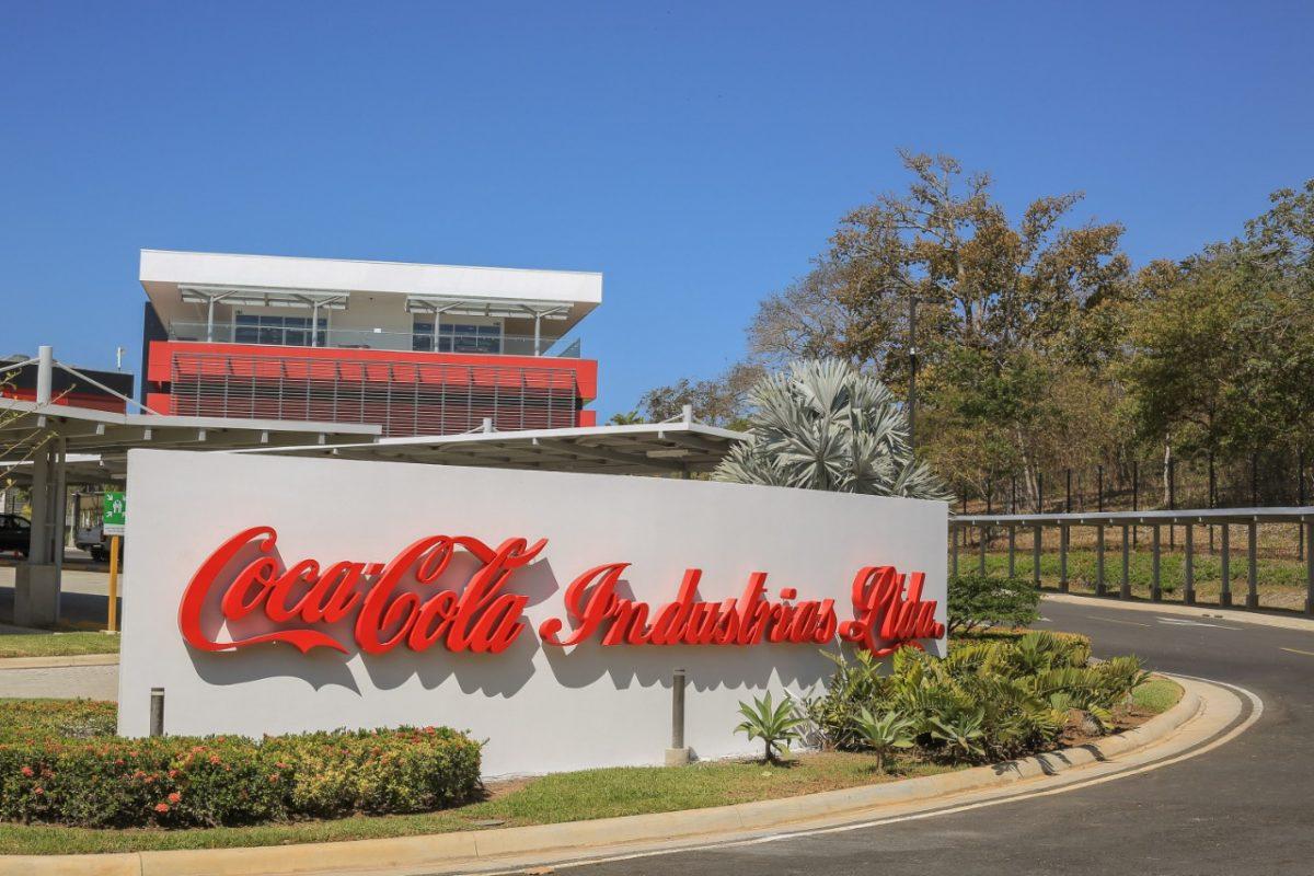 Coca-Cola: Inversión de $140 millones en Liberia da trabajo a 130 personas